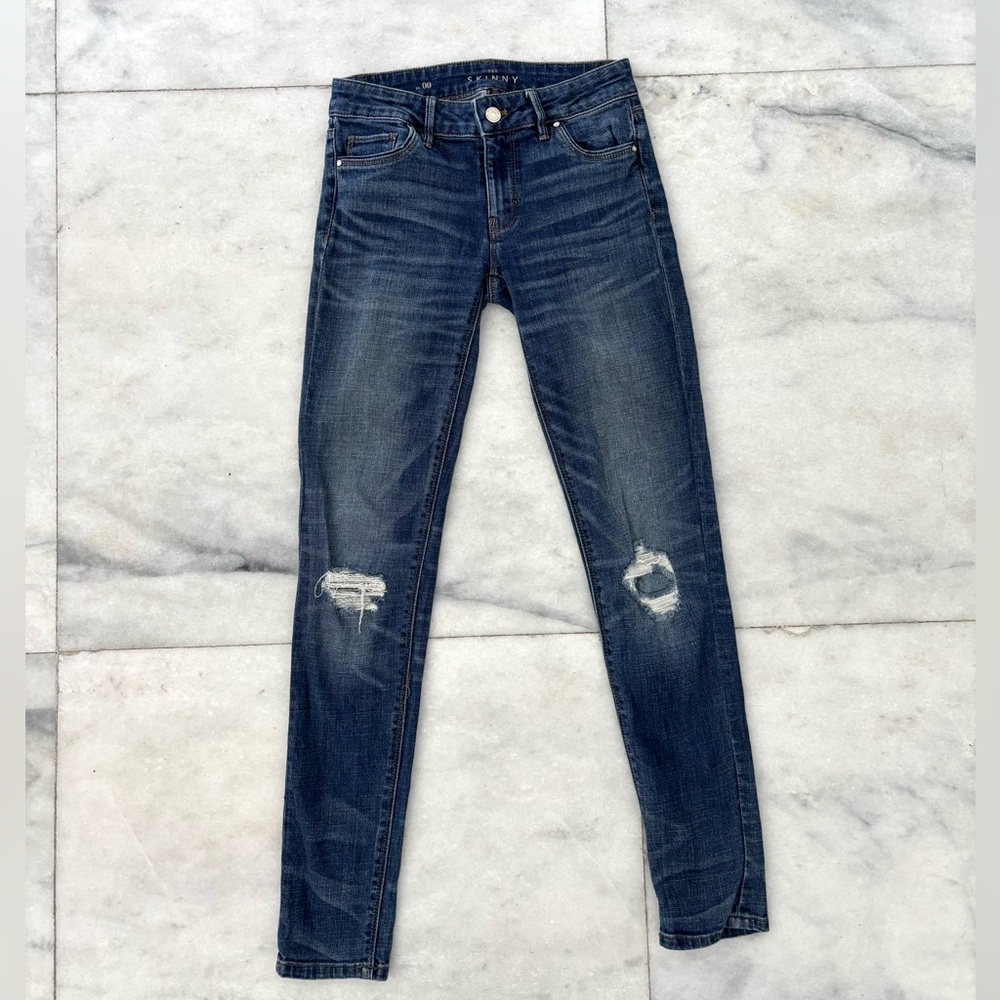 White House Black Market Jeans “The Skinny” Medium Wash Distressed Women 00 Boho